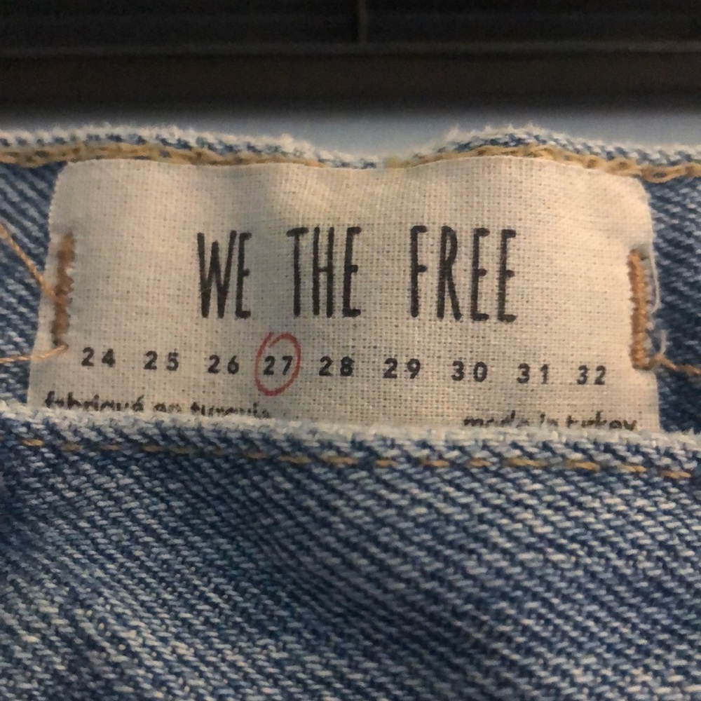 FREE PEOPLE RIPPED JEANS - Picture 2 of 5